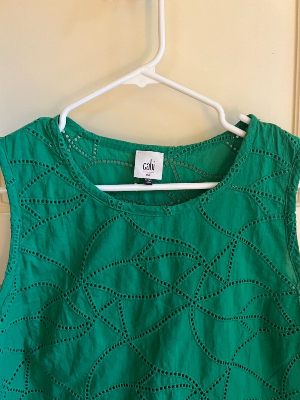 Cabi Green Sleeveless Blouse - Womens Size Medium - Picture 3 of 8